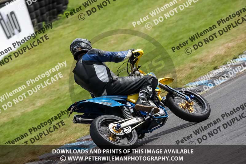 enduro digital images;event digital images;eventdigitalimages;lydden hill;lydden no limits trackday;lydden photographs;lydden trackday photographs;no limits trackdays;peter wileman photography;racing digital images;trackday digital images;trackday photos